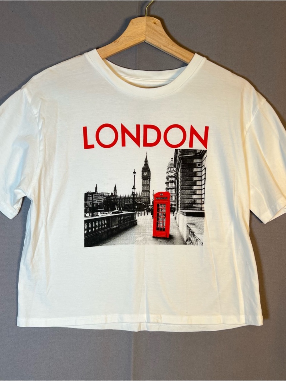 Organic Collective London Graphic Short Sleeve Cropped Tee with Red Accents